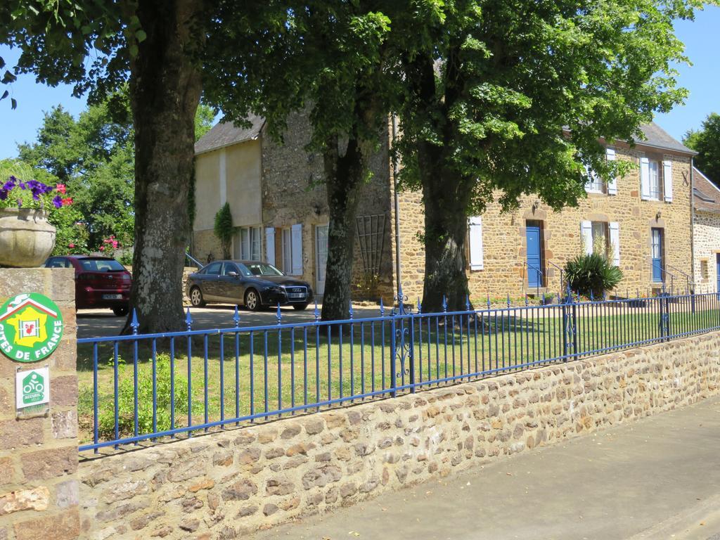 Les Quatre Saisons Bed & Breakfast Moitron-sur-Sarthe Ngoại thất bức ảnh